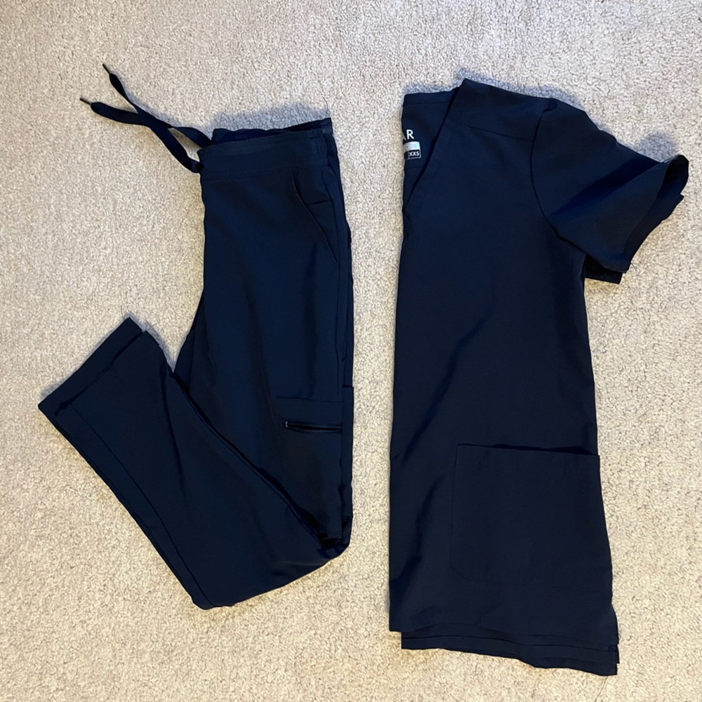 Navy blue Adar scrub set XXS